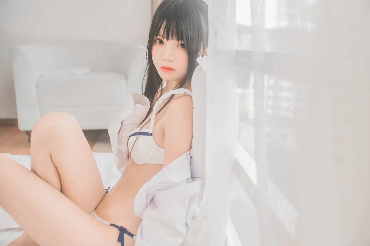 桜桃喵 NO.69 白衬衫双马尾